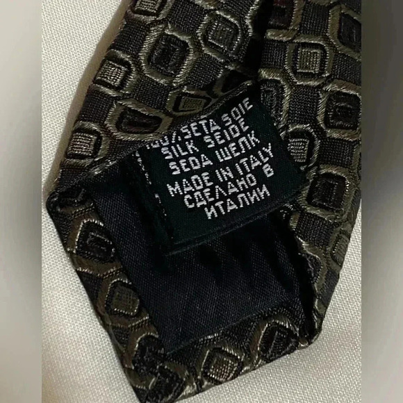 Hugo Boss 100% silk necktie brown geometric  square tile pattern career office - Picture 4 of 8